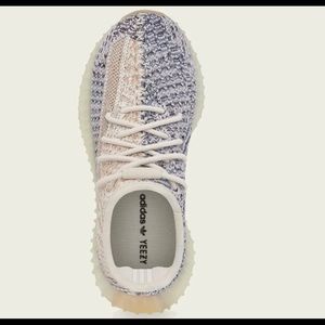 Yeezy 350 Ash Pearl
